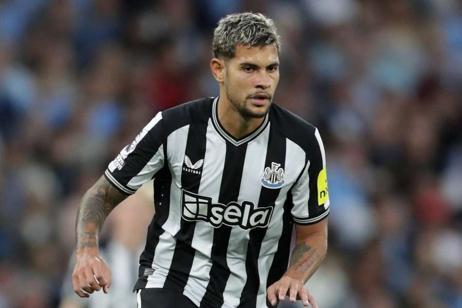 Newcastle appoint Guimaraes as captain