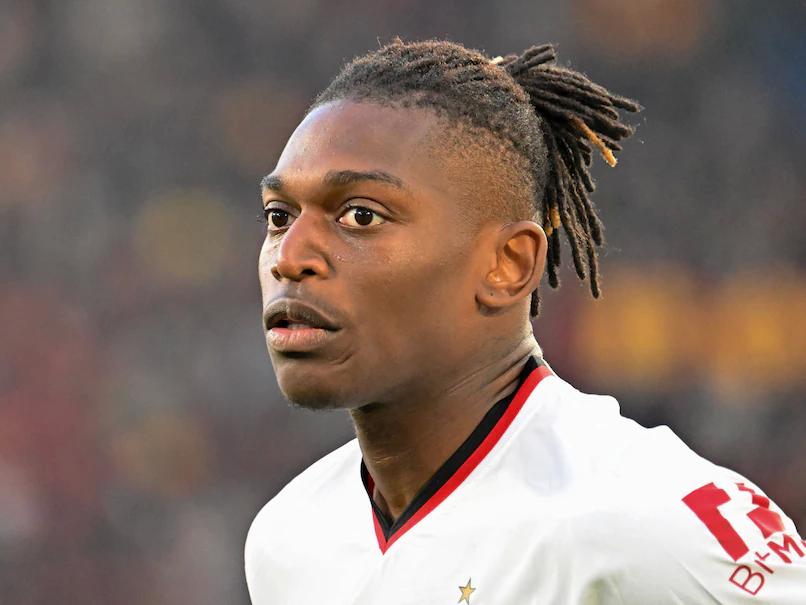 'AC Milan CEO Denies Rafael Leao Transfer to Barcelona Rumours: Zero Possibility'