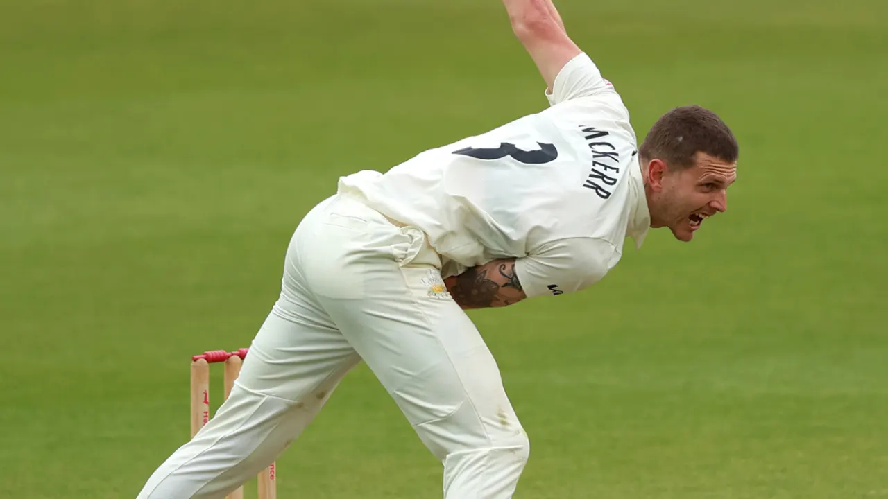 McKerr dominates Lancashire as Surrey continues their winning streak