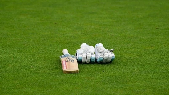 Bangladesh wins toss and chooses to field against struggling Pakistan in second test