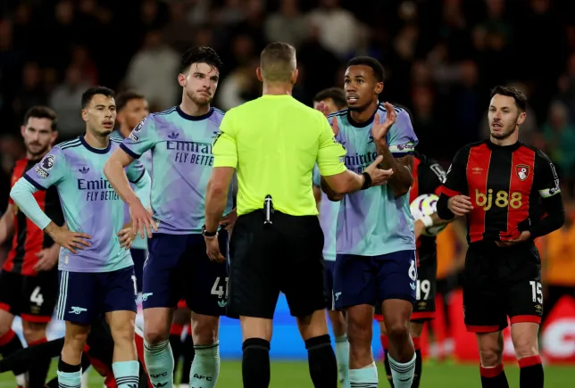 Declan Rice's conversation with the referee following Arsenal's loss to Bournemouth