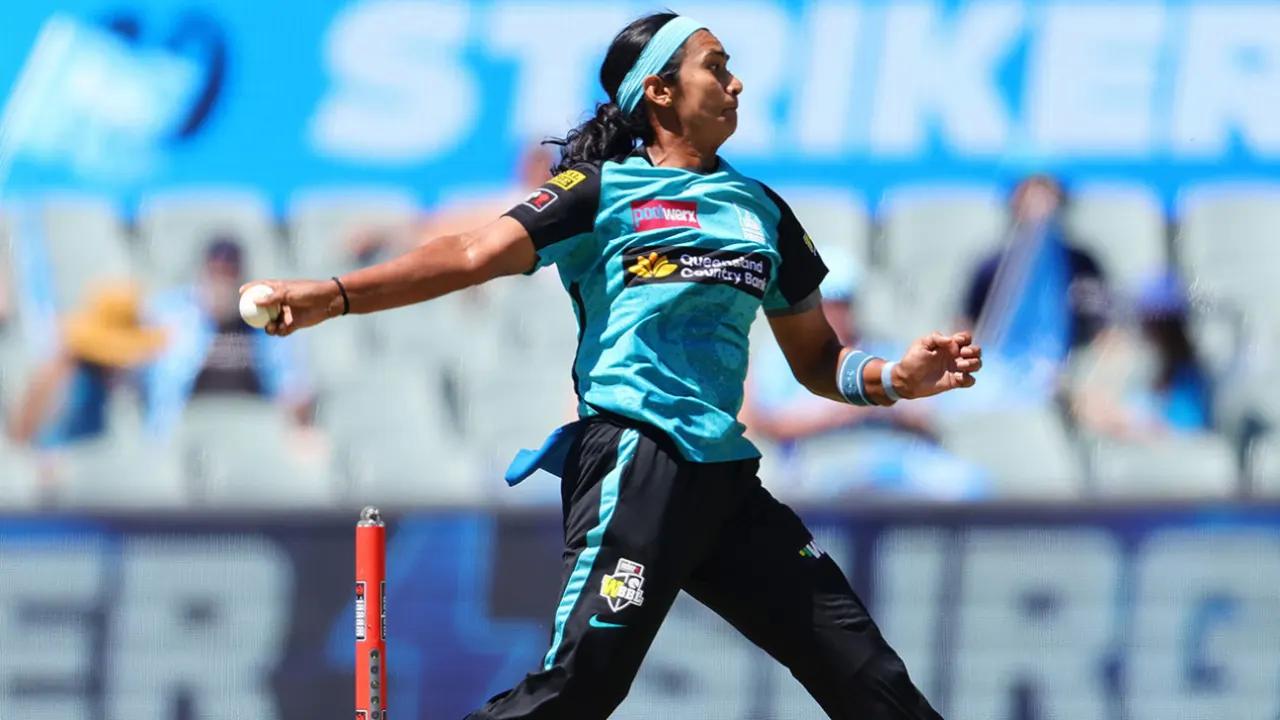 WBBL Round-up: Perry Shines for Sixers; Heat Upset Strikers; Ainsworth Leads Scorchers to Victory