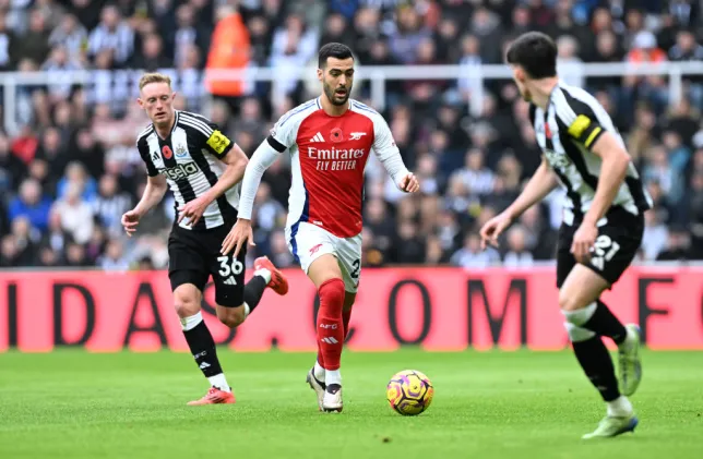 Ian Wright criticises Arsenal star Mikel Merino for lack of tightness in match against Newcastle