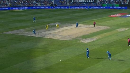 Shreyas Iyer's lightning throw surprises Alex Carey; crucial runs taken off Australia's total with run out